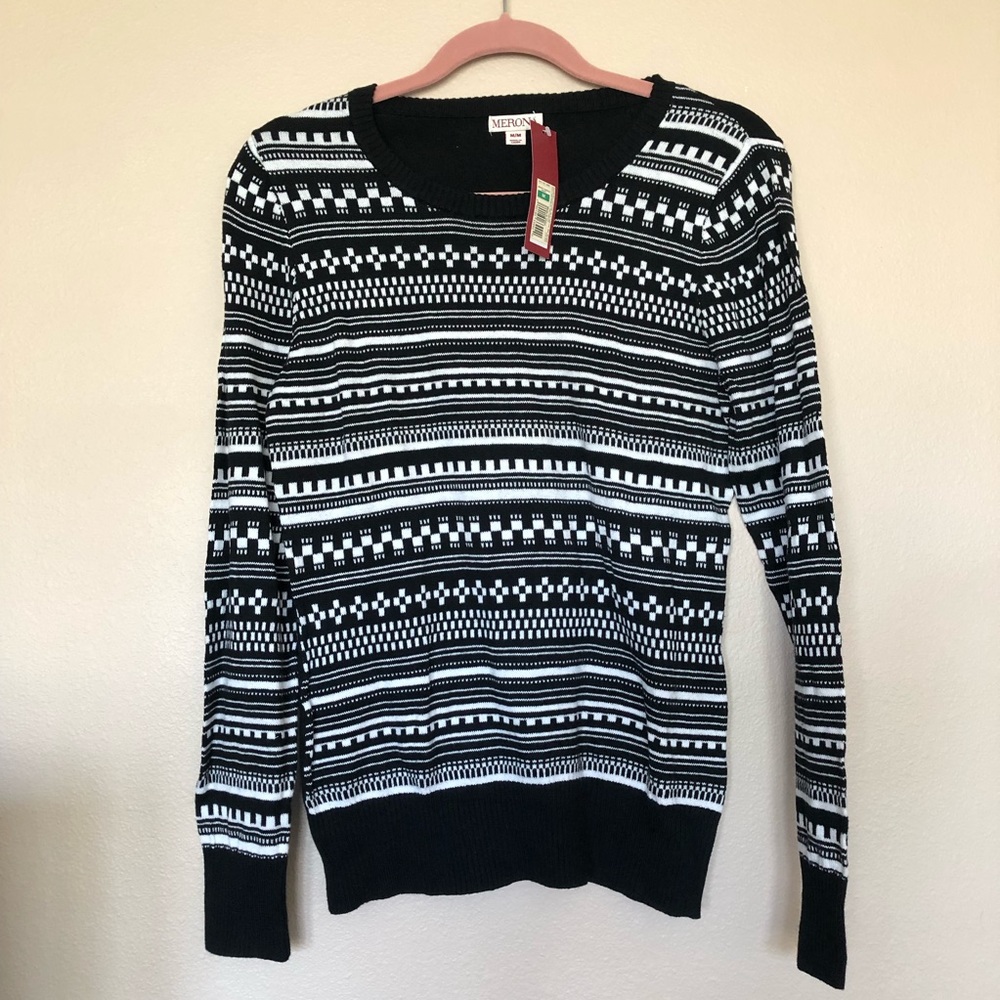 🌟NWT🌟 Tribal Pattern Crew Neck Sweater M